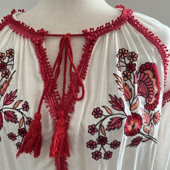 Ranna Gill Dress Womens XS White Red Embroidered Floral Boho Tassel Trim - Picture 5 of 13